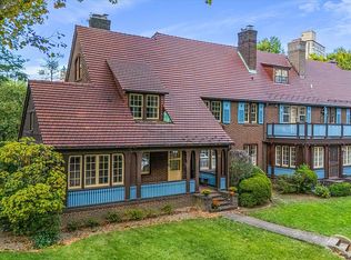 12 Middlemay Cir, Forest Hills, NY 11375