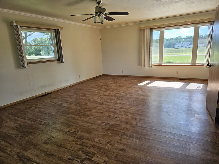 W330N9225 W Shore Dr — Photo 15