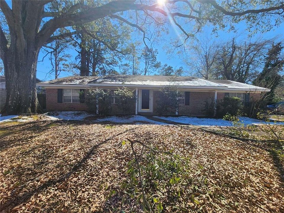 1st image of 24 Elmwood Dr