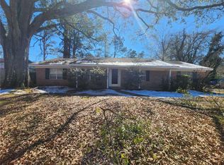 24 Elmwood Dr, Monroe, LA 71203