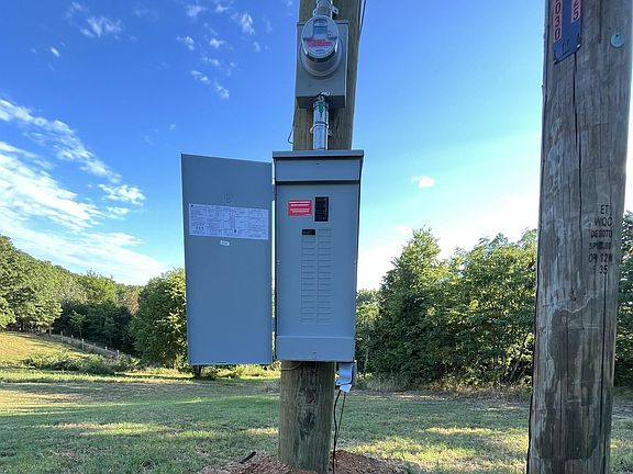 4th image of 564 Rattlesnake Dr
