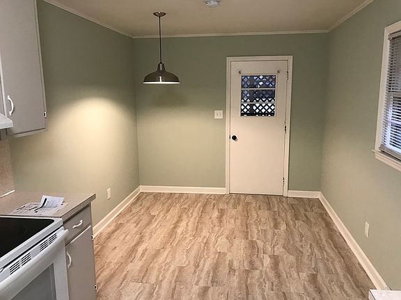 4th image of 251 Allison Dr