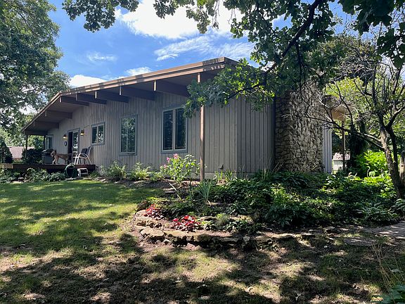 3rd image of 14627 Hannah Ct