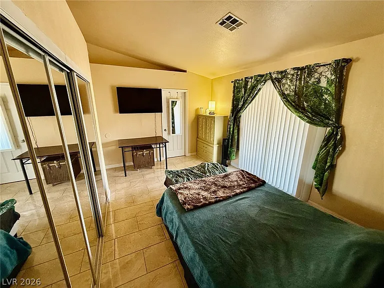 1708 Crystal Chimes Dr — Photo 12