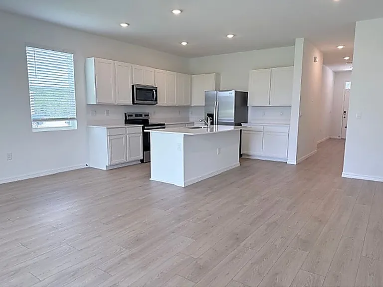 32492 Welling Blade Loop — Photo 3