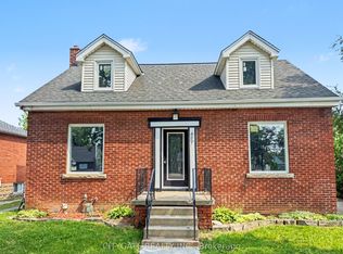 687 Upper James St, Hamilton, ON L9C 2Z4