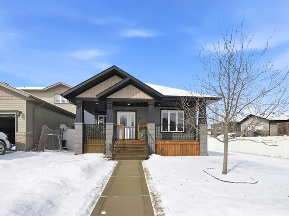 30 E Morris Ct, Blackfalds, AB T4M 0B3
