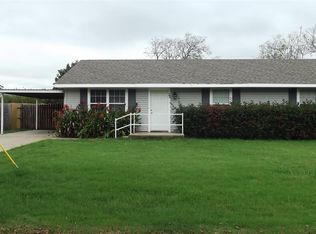 23 Gilbert Rd, Burkburnett, TX 76354