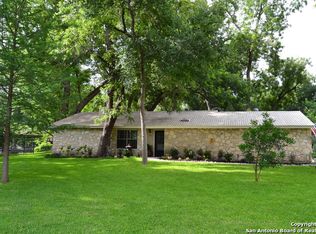 421 Laguna Vis, Seguin, TX 78155
