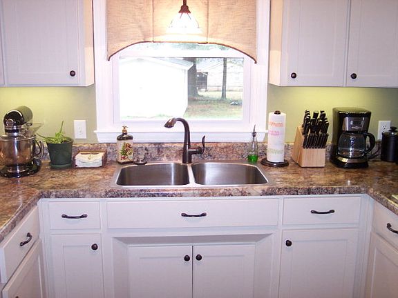 2nd image of 202 Evergreen Dr