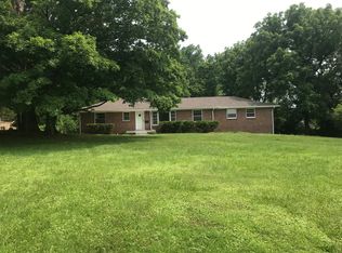 100 Talton Dr, Clarksville, TN 37040