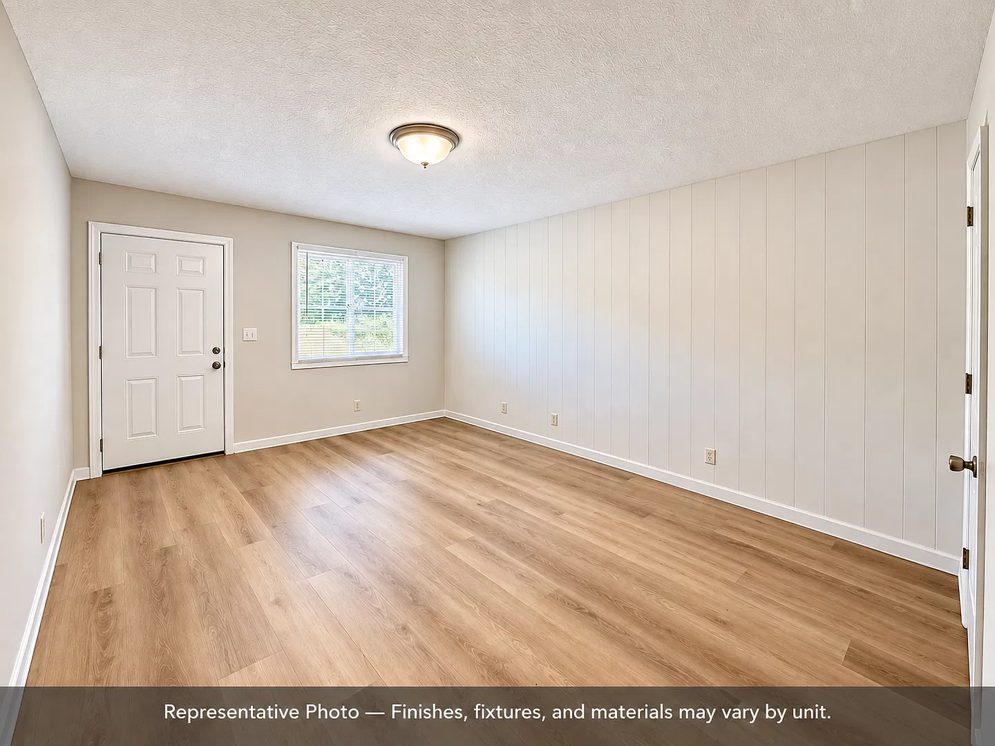 One-Level Living in a Quiet, Wooded Kingsport Community — Photo 3