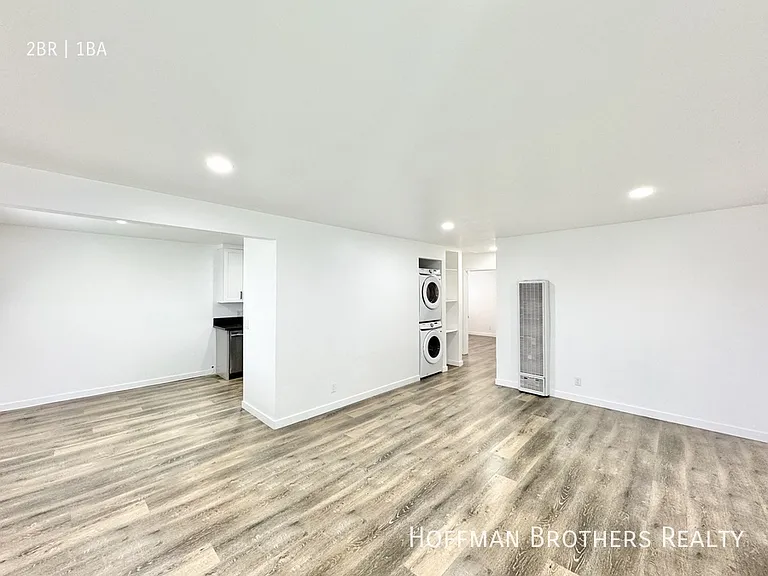 4132 W 118th St #H — Photo 2