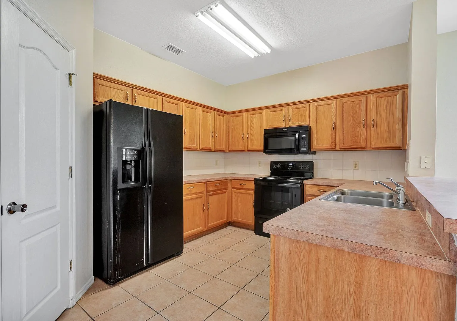 4 BR / 2 BA Home In Ocoee — Photo 4