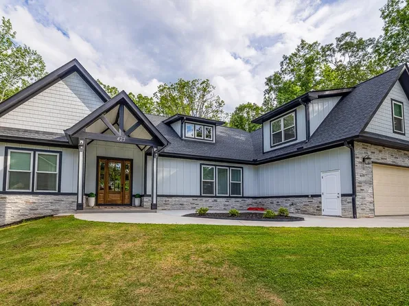 425 Crossvine Way, Campobello, SC 29322