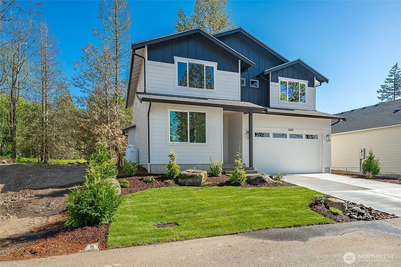 3009 Oleander Lane photo 1