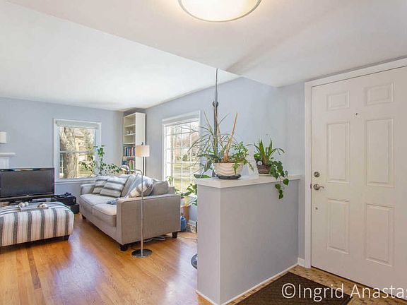 4th image of 1023 San Juan Dr SE