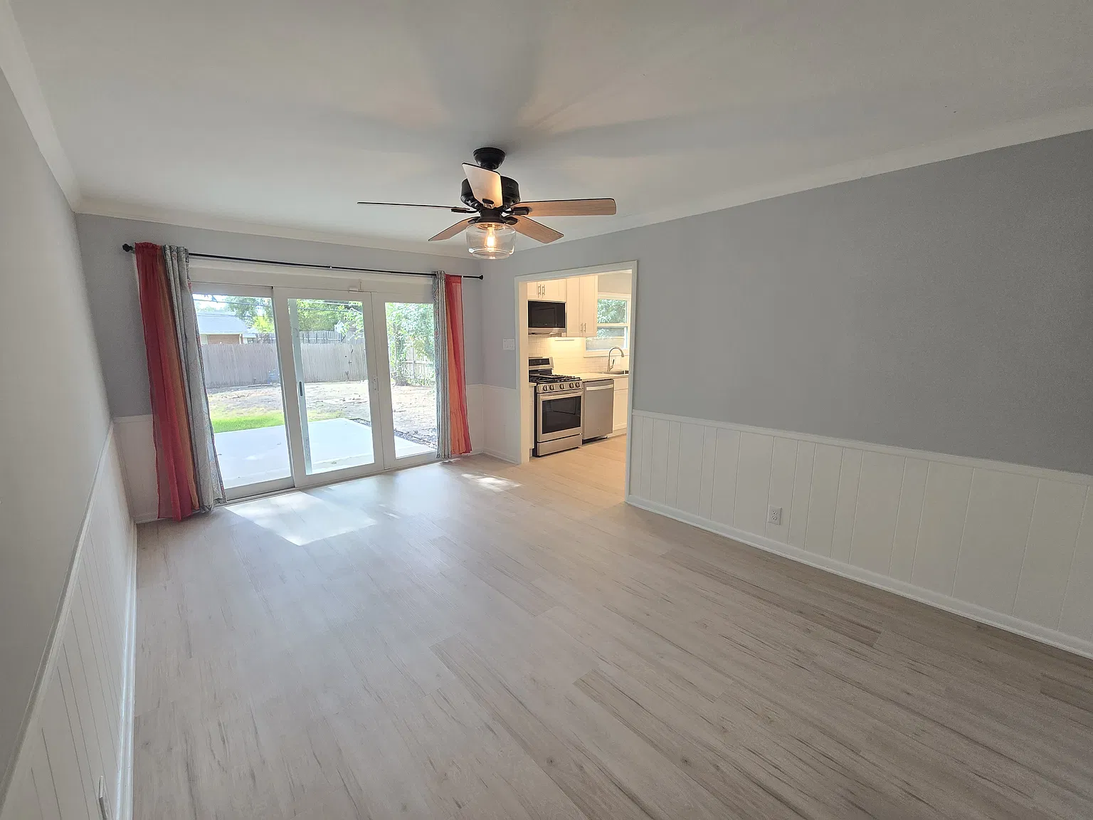 3 bed, 1288 sqft, $1,900 — Photo 4