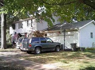 3635 Whispering Ridge Ln, Saint Louis, MO 63129