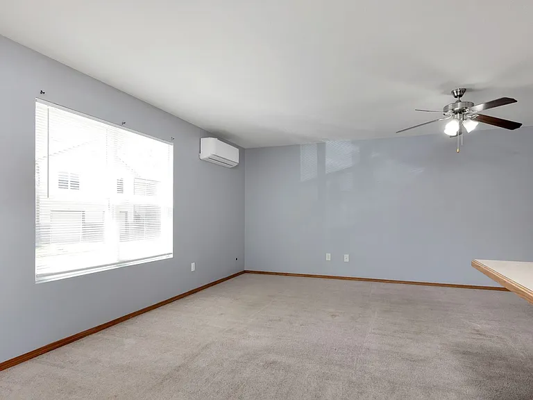 1126 Country Club Ln — Photo 6