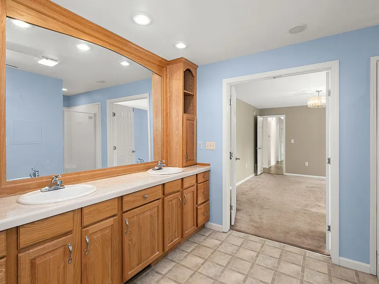27723 Crozet Dr — Photo 19
