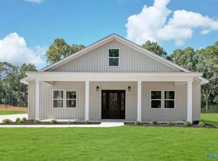 2070 Browns Valley Rd, Guntersville, AL 35976