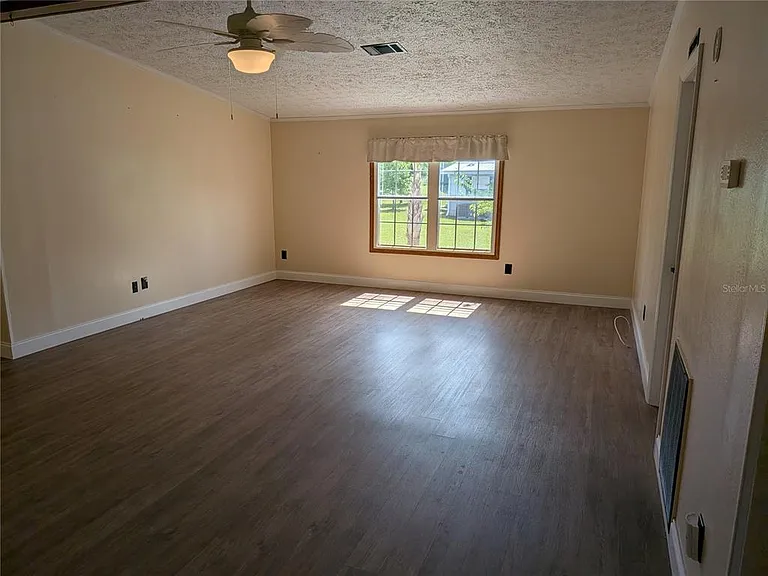 9289 Scepter Ave — Photo 6