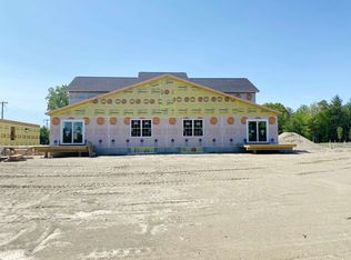 17 Greenbrook Cir #50, Milton, VT 05468