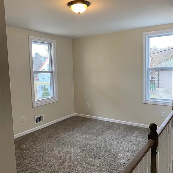 128 Weber Way — Photo 9
