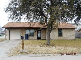 1009 W Sadosa St, Eastland, TX 76448