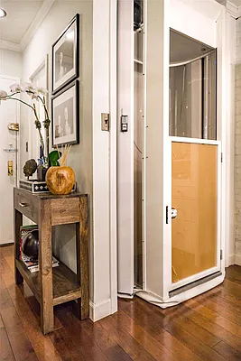 Rented by Century 21 Metropolitan | media 27