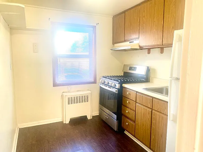 199A Darwin Ave #1 — Photo 3