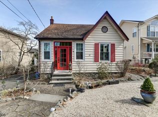 17 Sunset Rd, Ringwood, NJ 07456