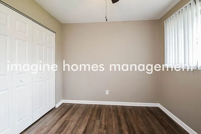 496 Abbyshire Dr — Photo 8
