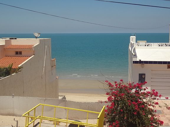 3rd image of Villa De Las Palmas #32