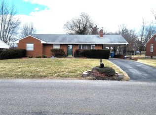 1515 Fairhope Rd NW, Roanoke, VA 24017