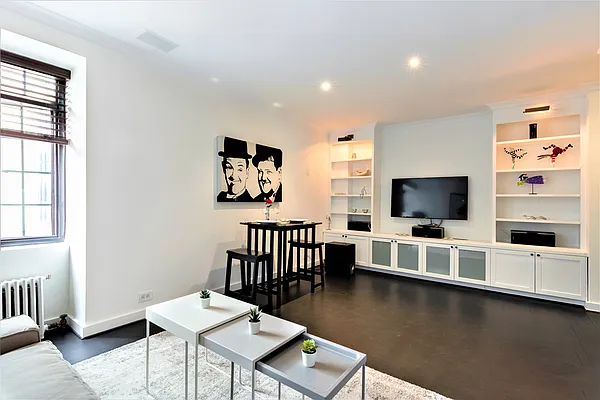 Sold by Compass | media 2