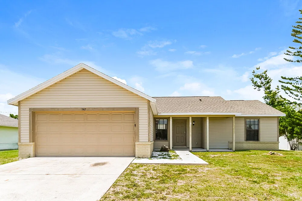 3 bed, 2.0 bath, 1248 sqft, $1,745 — Photo 1