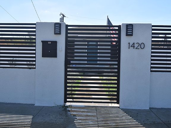 Security gate and mailbox