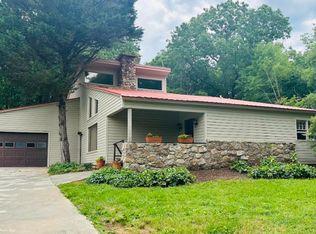 8 Ridge Rd SW, Cave Spring, GA 30124