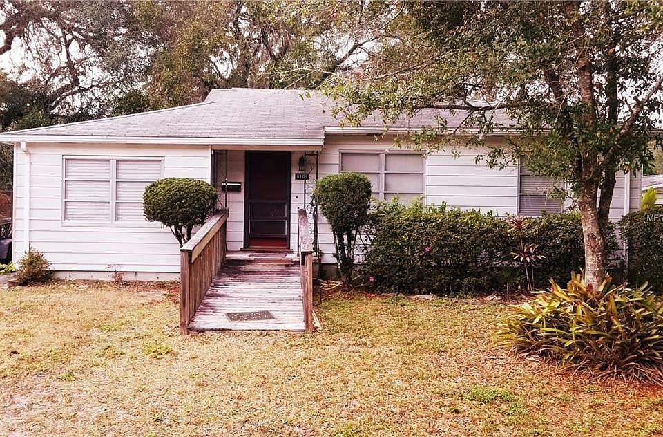 1st image of 8108 N Fielding Ave