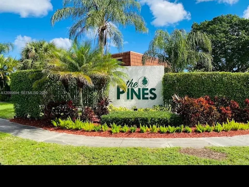 2185 White Pine Cir #B
