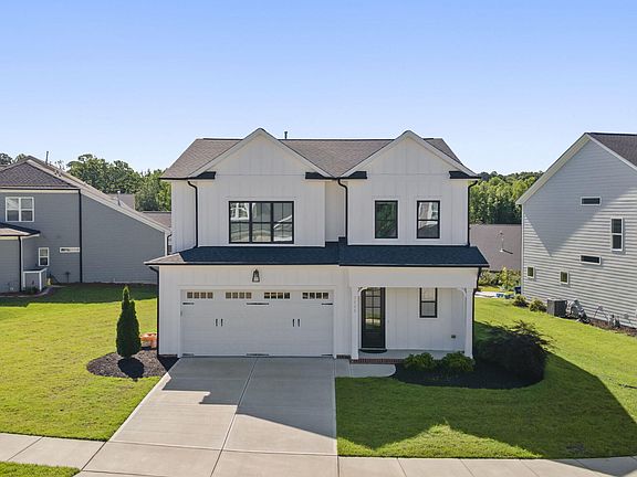 2nd image of 2020 Moonraker Drive