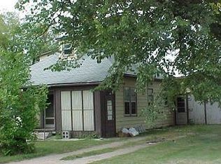316 Grant St APT 2, Crookston, MN 56716