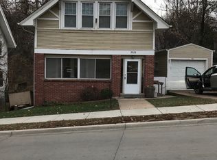 2023 F St, Omaha, NE 68107
