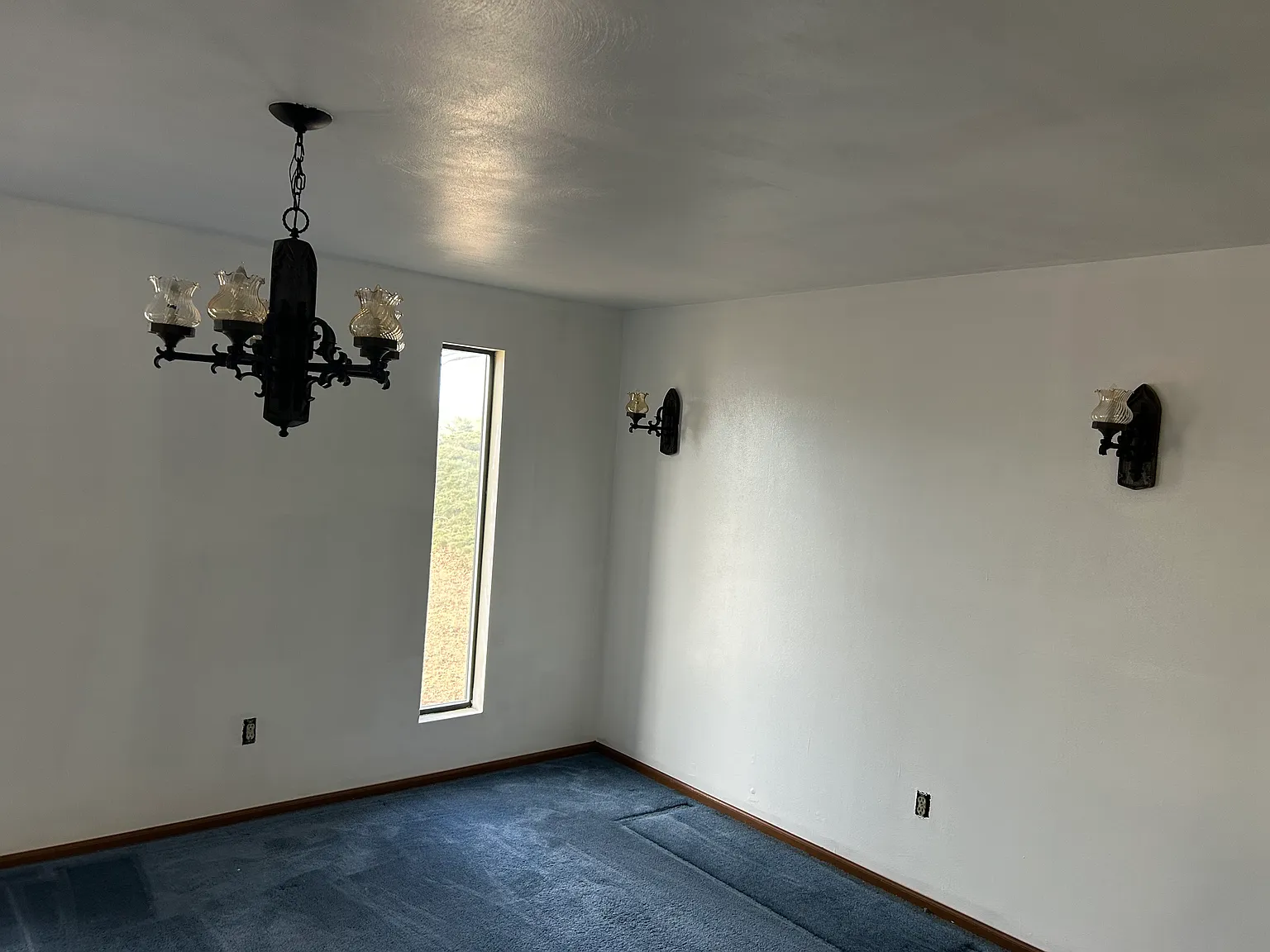 4 bed, 3300 sqft, $2,600 — Photo 3