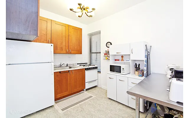 Rented by Douglas Elliman | media 11