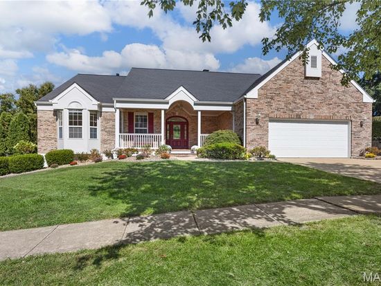 15509 Hitchcock Rd, Chesterfield, MO 63017