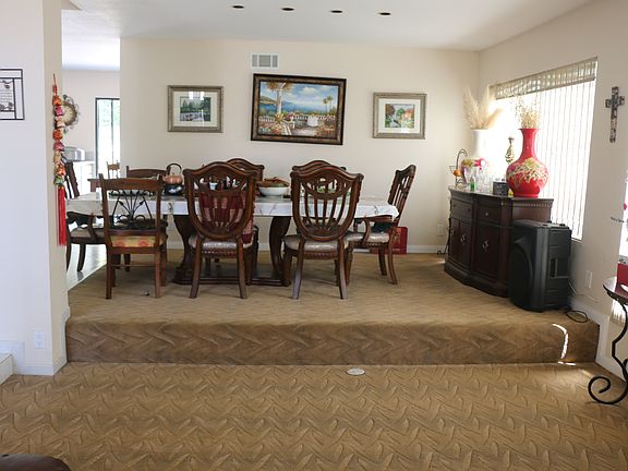 4th image of 25892 Ernestine Ct