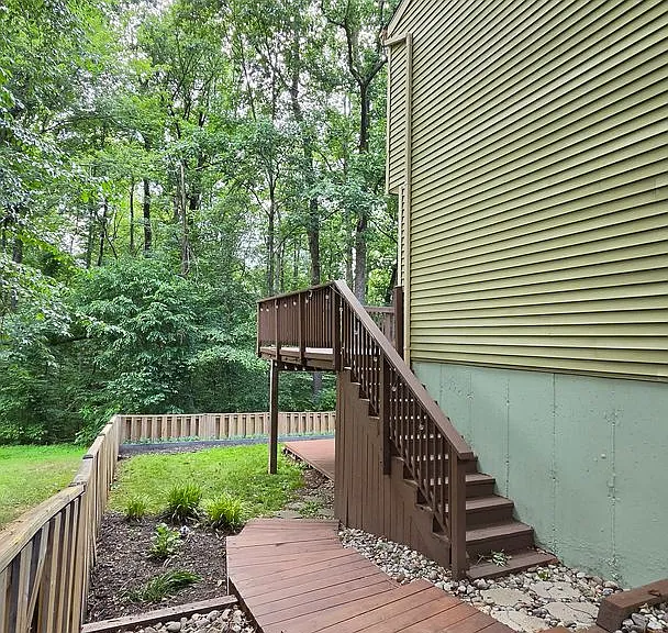 8256 Burning Forest Ct — Photo 2